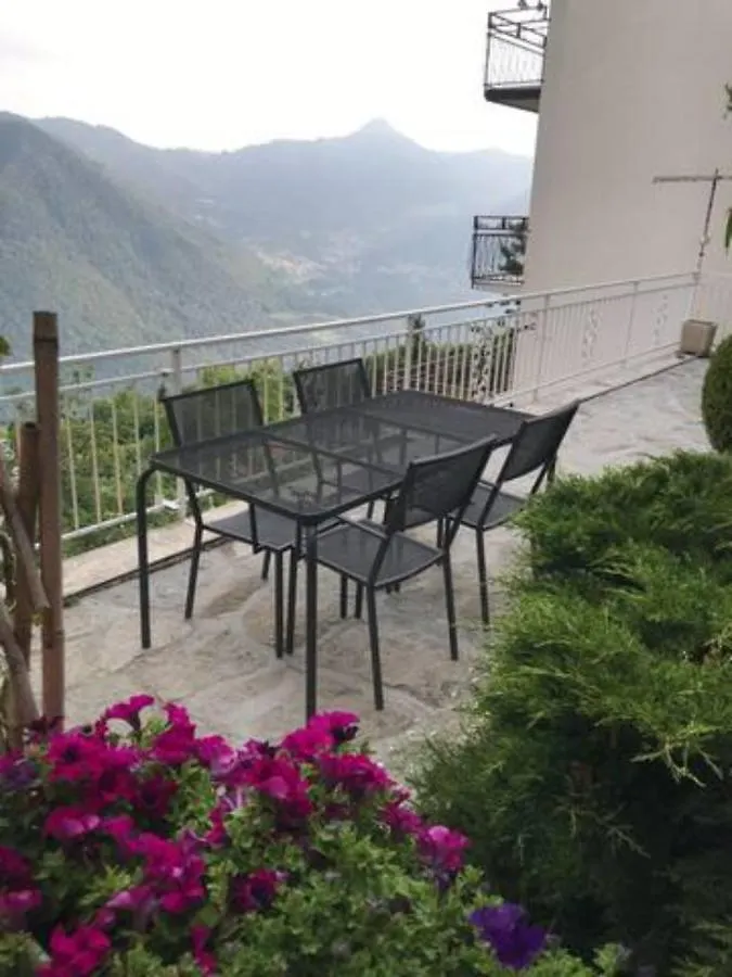 Villamarinapigra Vista Lago 0*, Pigra Italie