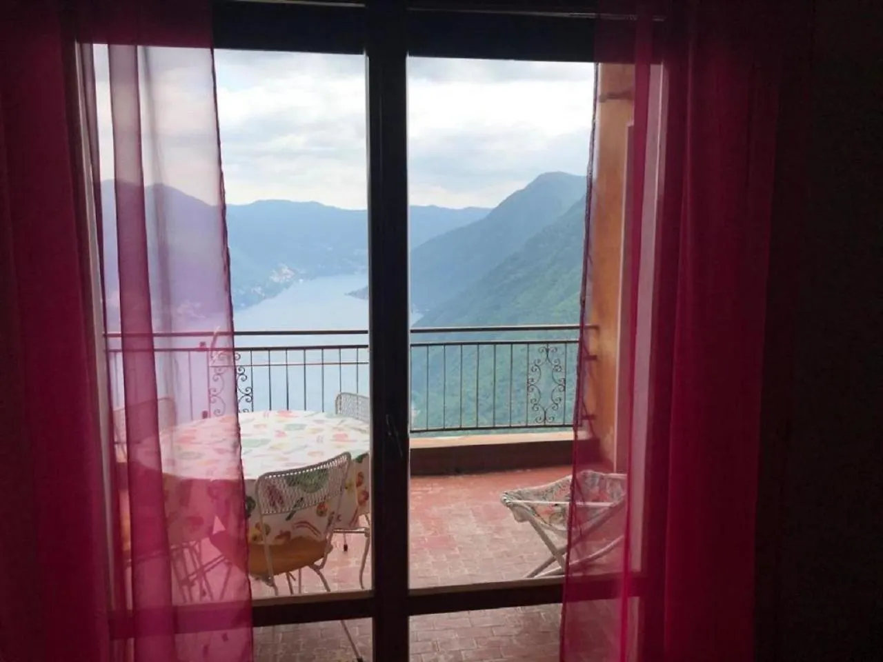 Villamarinapigra Lake View Apartments 0*, Pigra