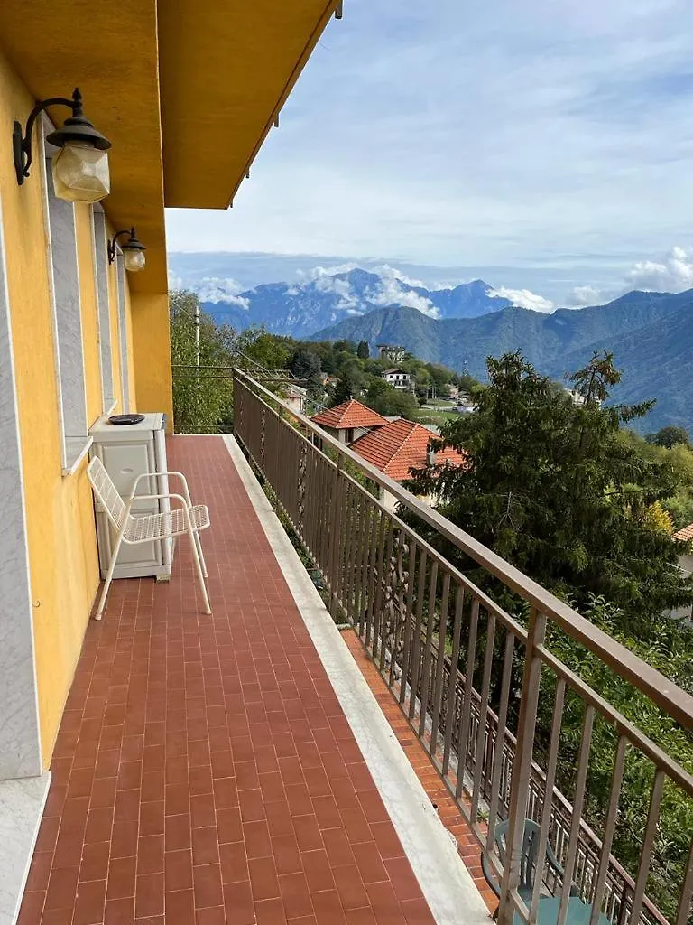 Villamarinapigra Lake View Apartments