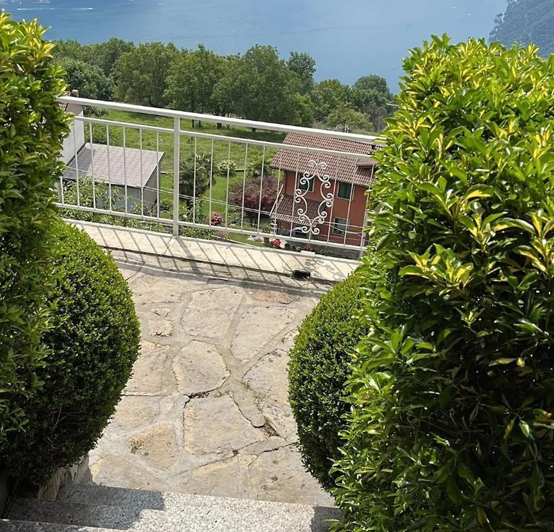 Villamarinapigra Vista Lago 0*, Pigra Italië
